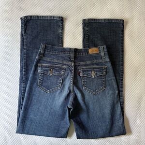 Levi’s Perfectly Slimming Bootcut 512 Flap Pocket‎ Size 4 Medium